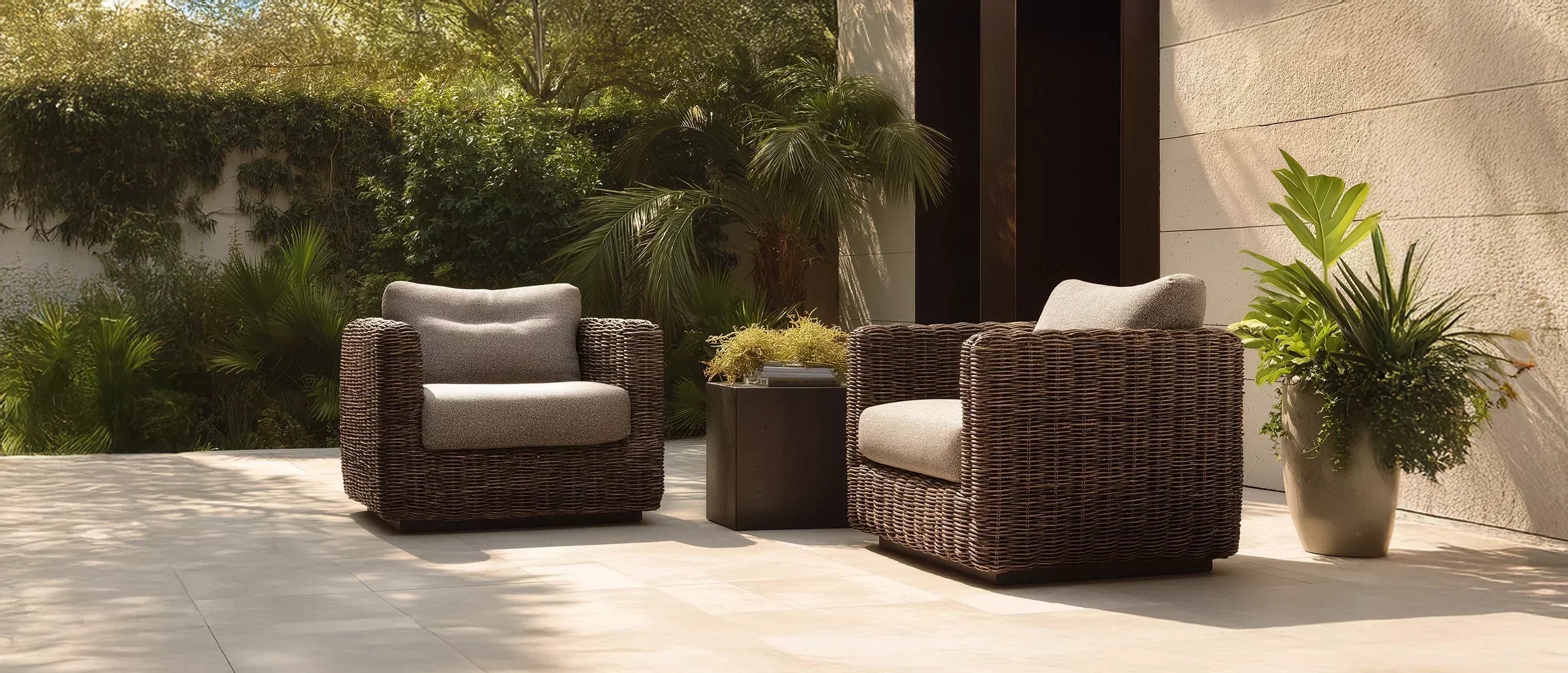 Natural vs Plastic Wicker: Best Wicker Furniture for Your Patio