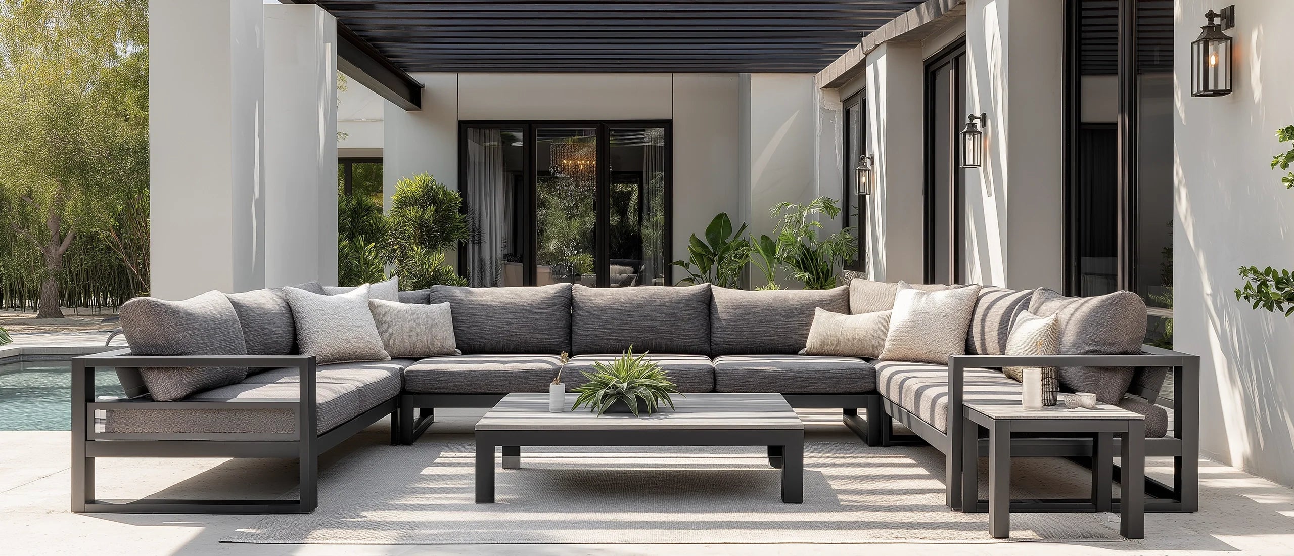 What to Look for When Buying Aluminum Patio Furniture - A Guide for the Savvy Shopper