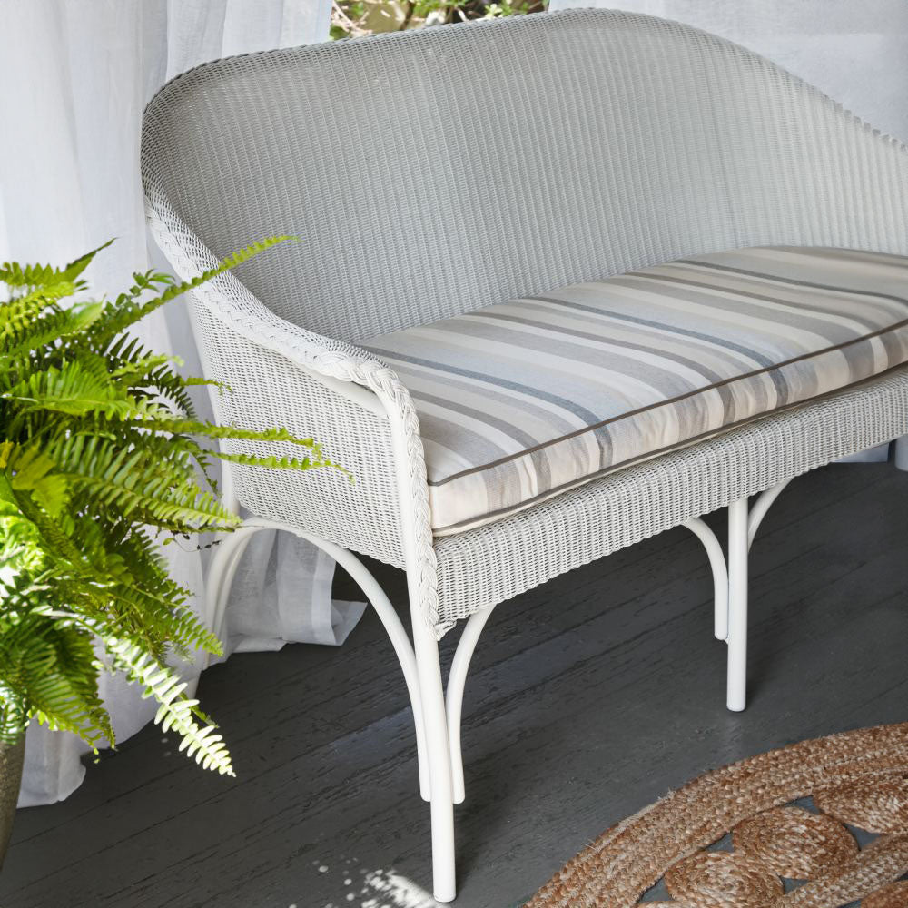Lloyd Flanders All Seasons Cushioned Loveseat