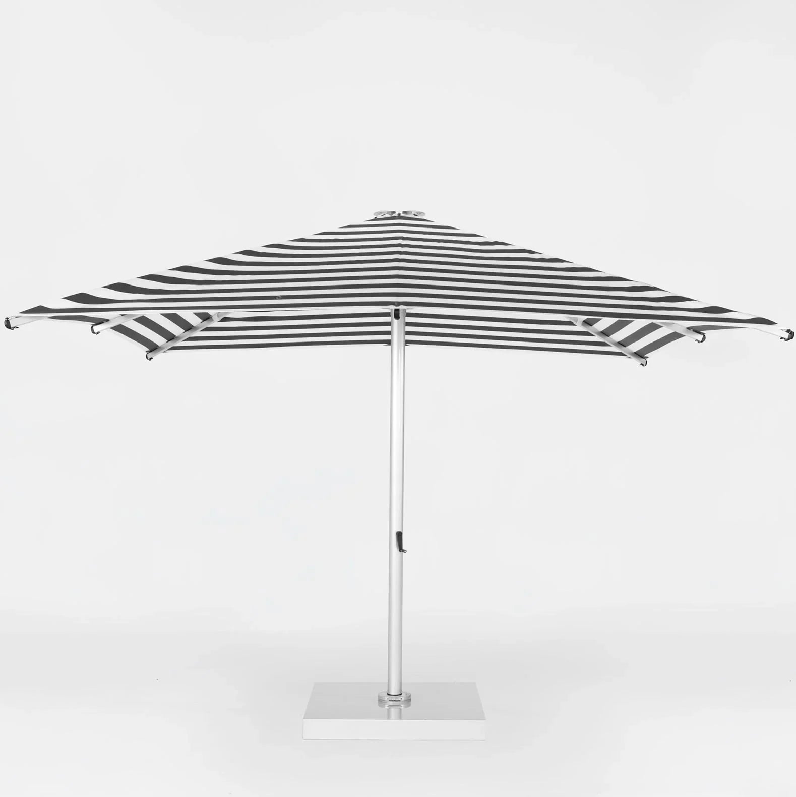Nova Giant Center Post 13' Square Umbrella