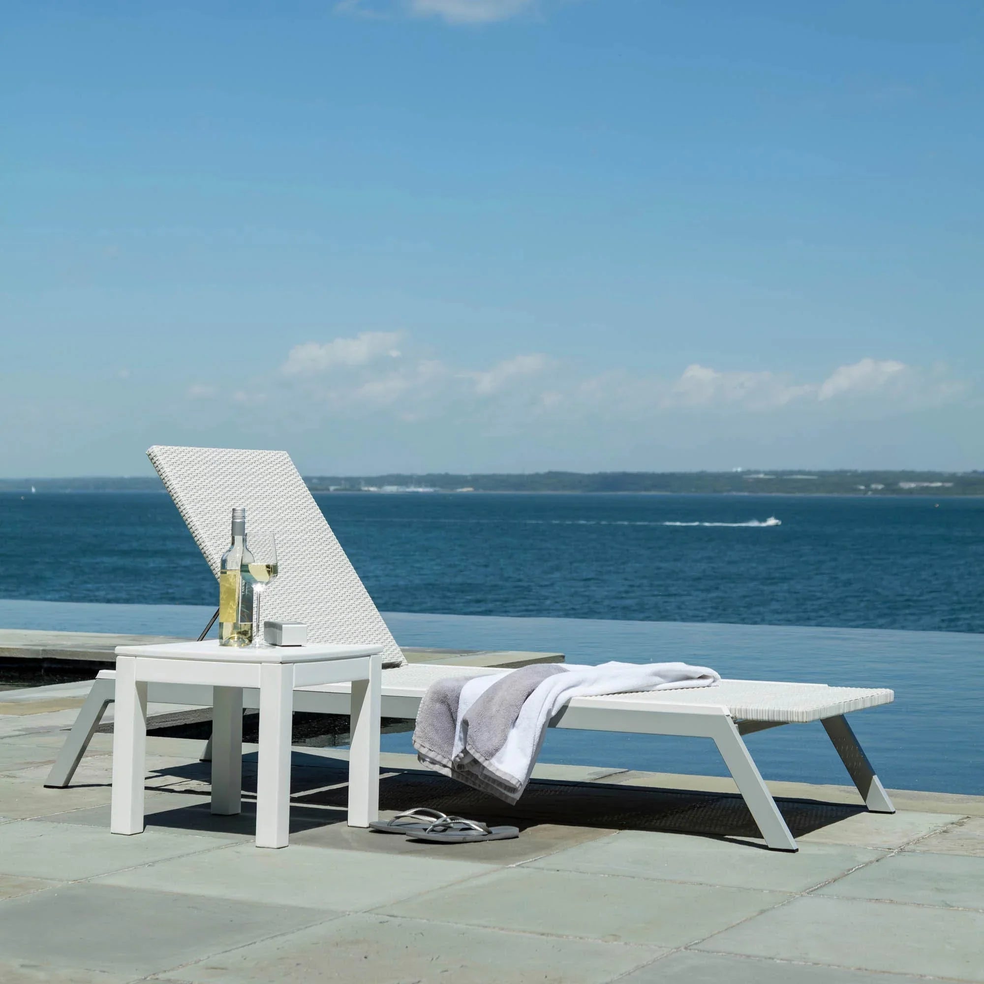 Seaside Casual MAD Chaise Woven