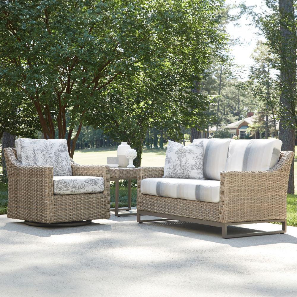 Lloyd Flanders Milan Cushioned Swivel Glider Lounge Chair