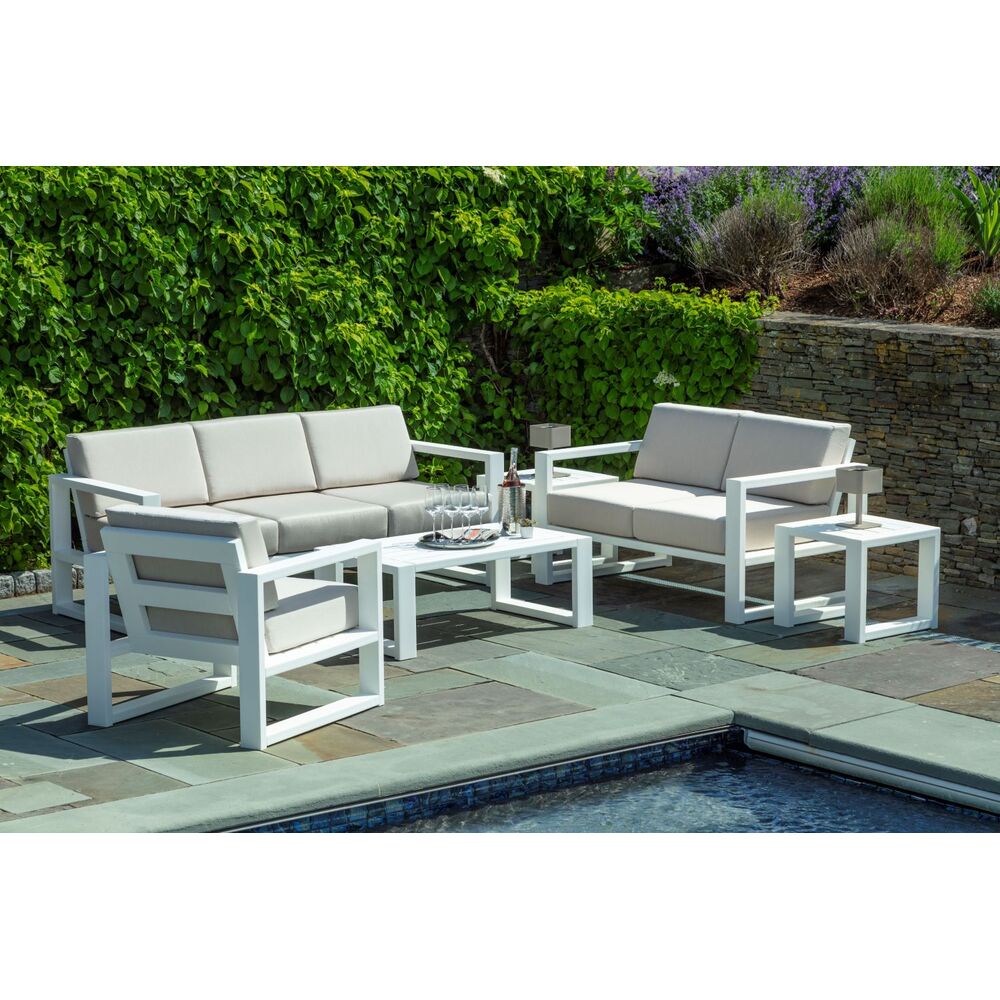 Seaside Casual MIA Loveseat