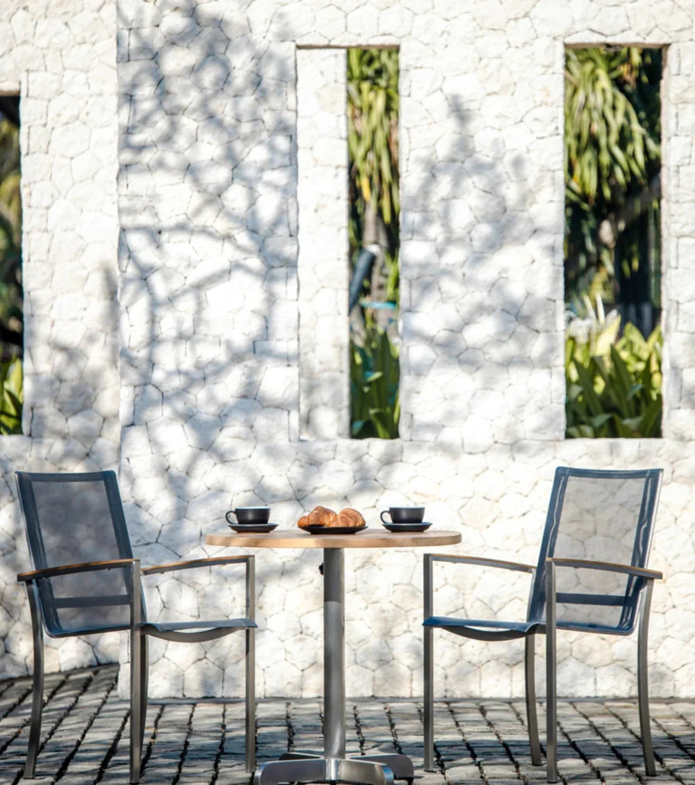 Avanti Round Pedestal Table 30" view 9