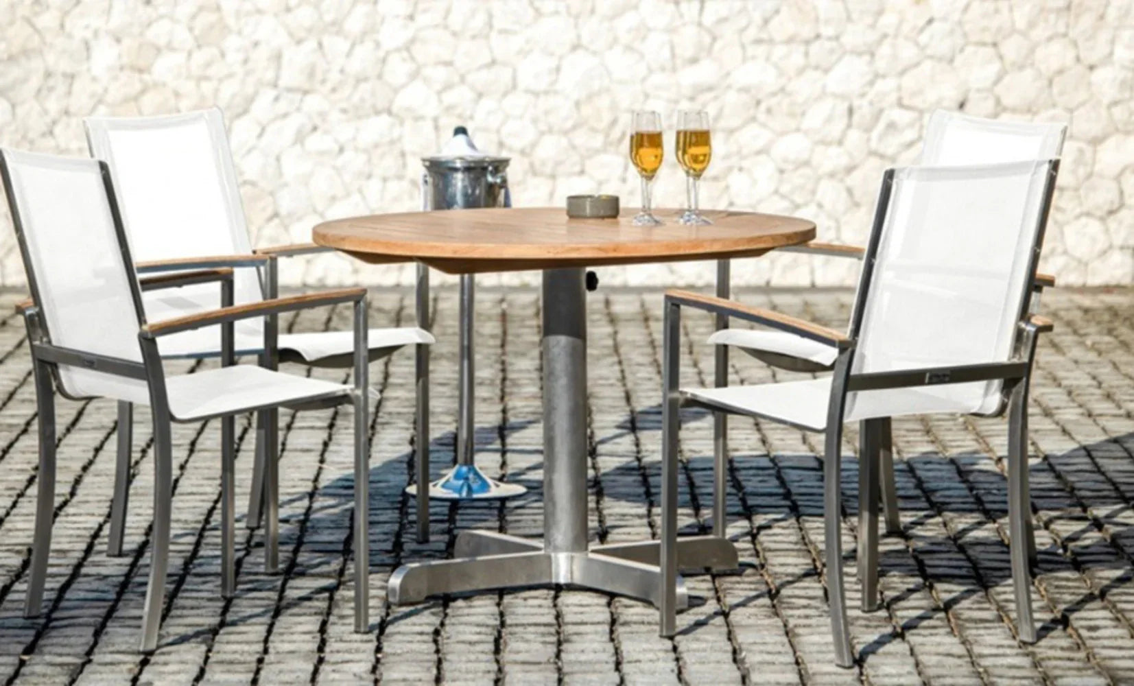 Avanti Round Pedestal Table 40" view 11