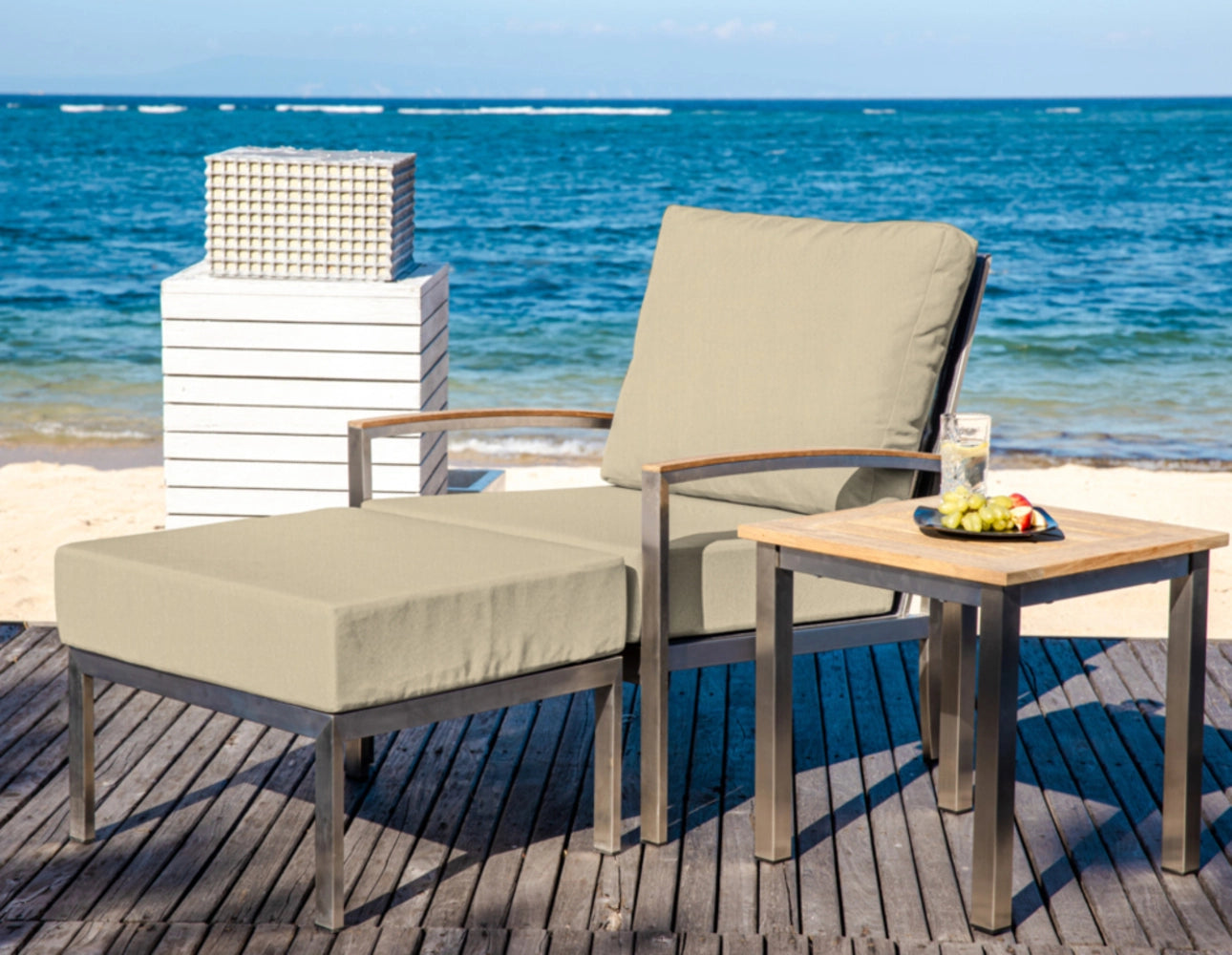 Avanti Lounge Chair view 37