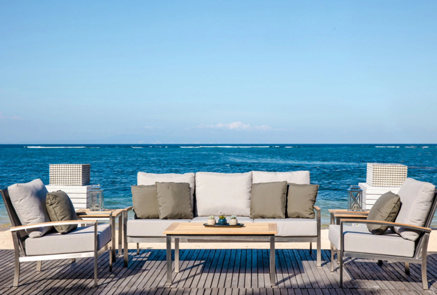 Avanti Lounge Chair view 57