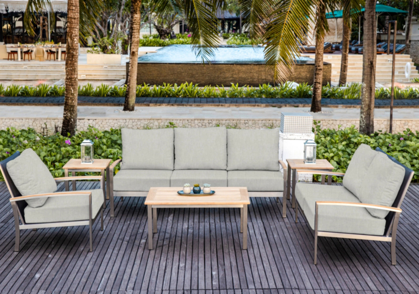 Avanti Loveseat view 19