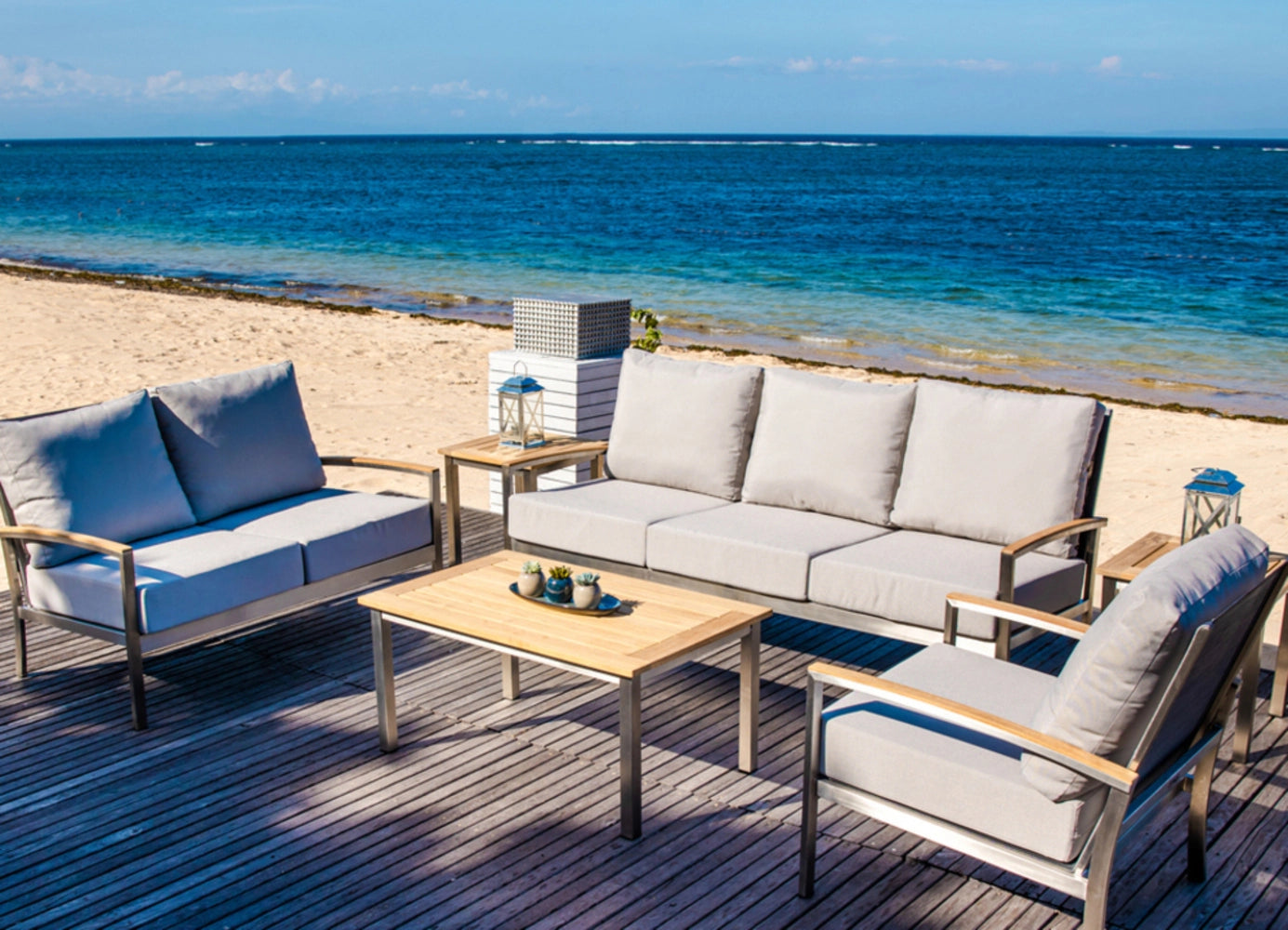 Avanti Loveseat view 35