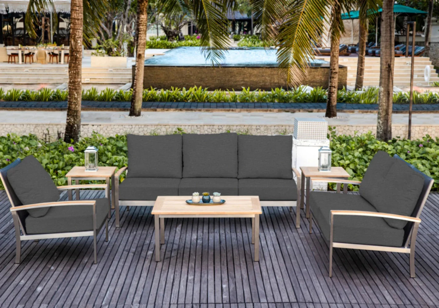 Avanti Sofa view 16