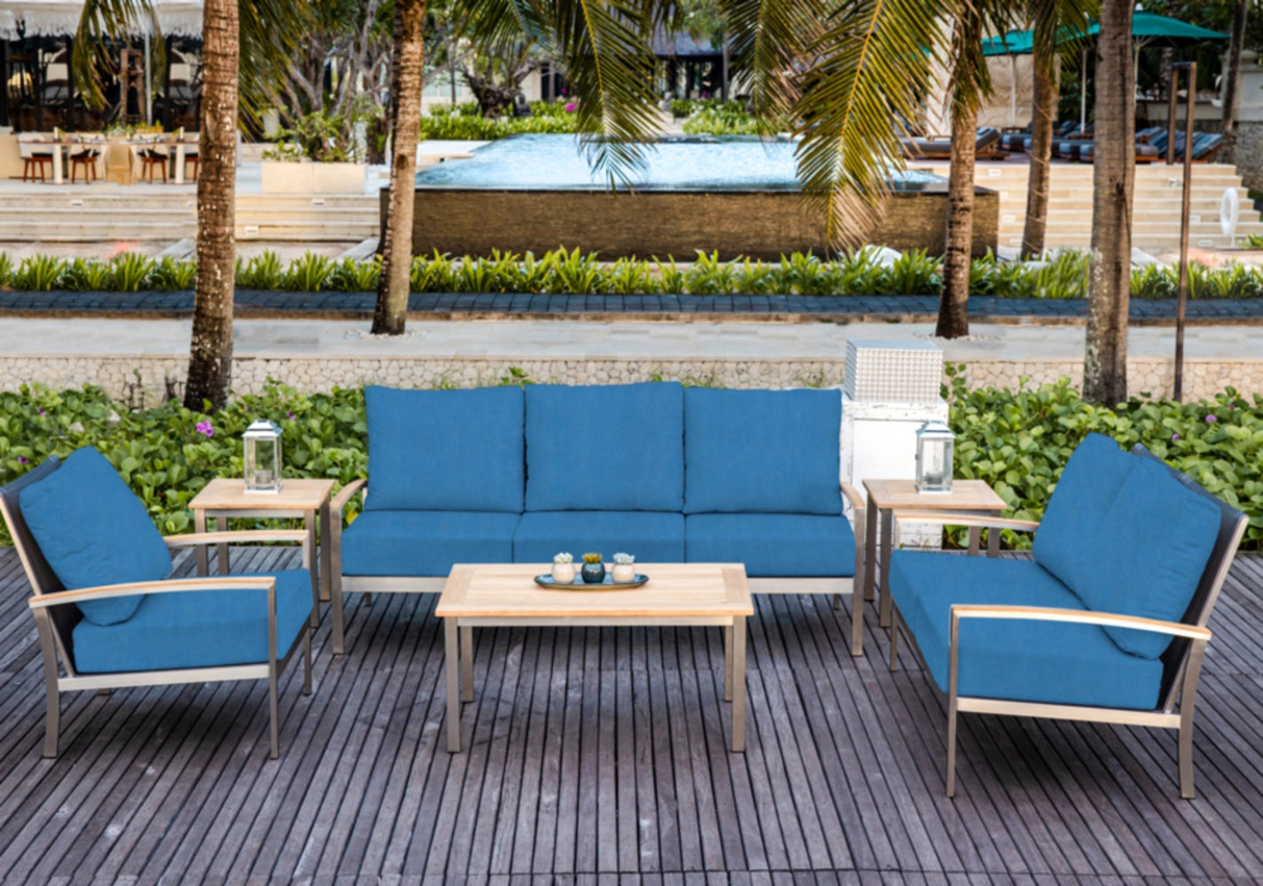 Avanti Sofa view 21