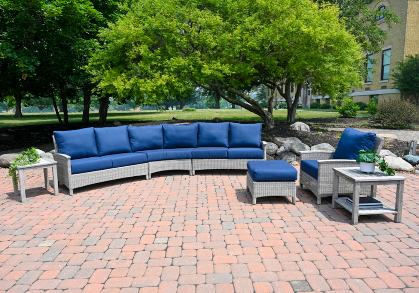 Bella Right Arm Facing Loveseat Section view 28