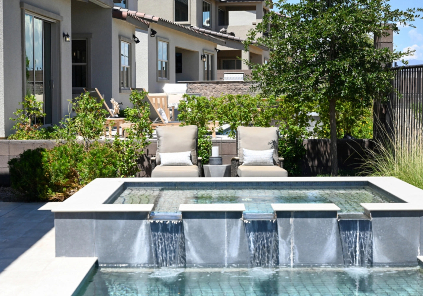 Bella Chaise Lounge view 47