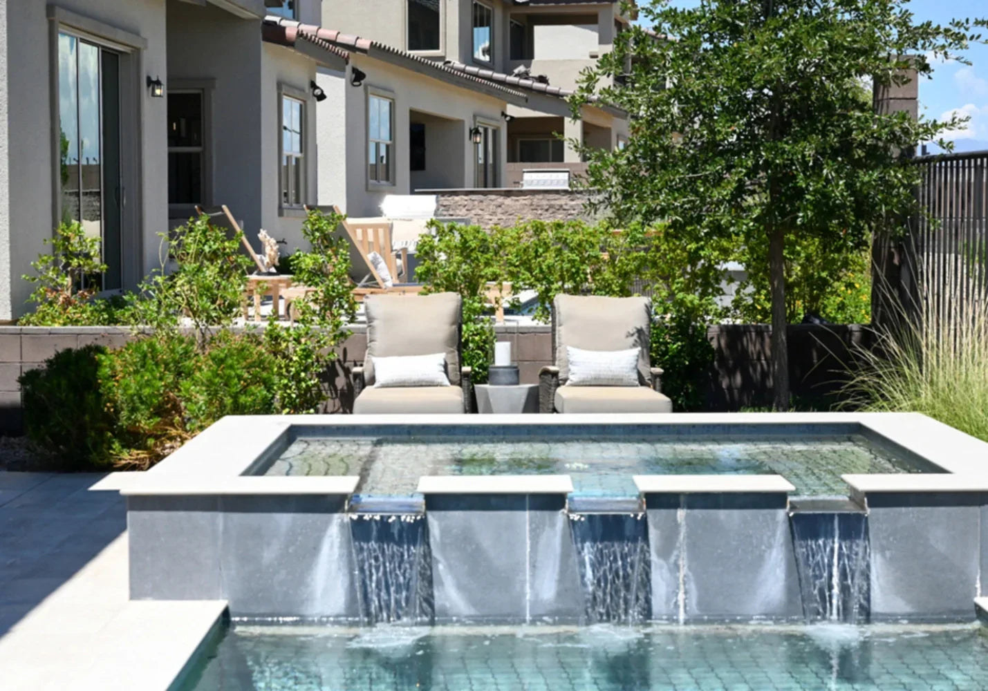 Bella Chaise Lounge view 47