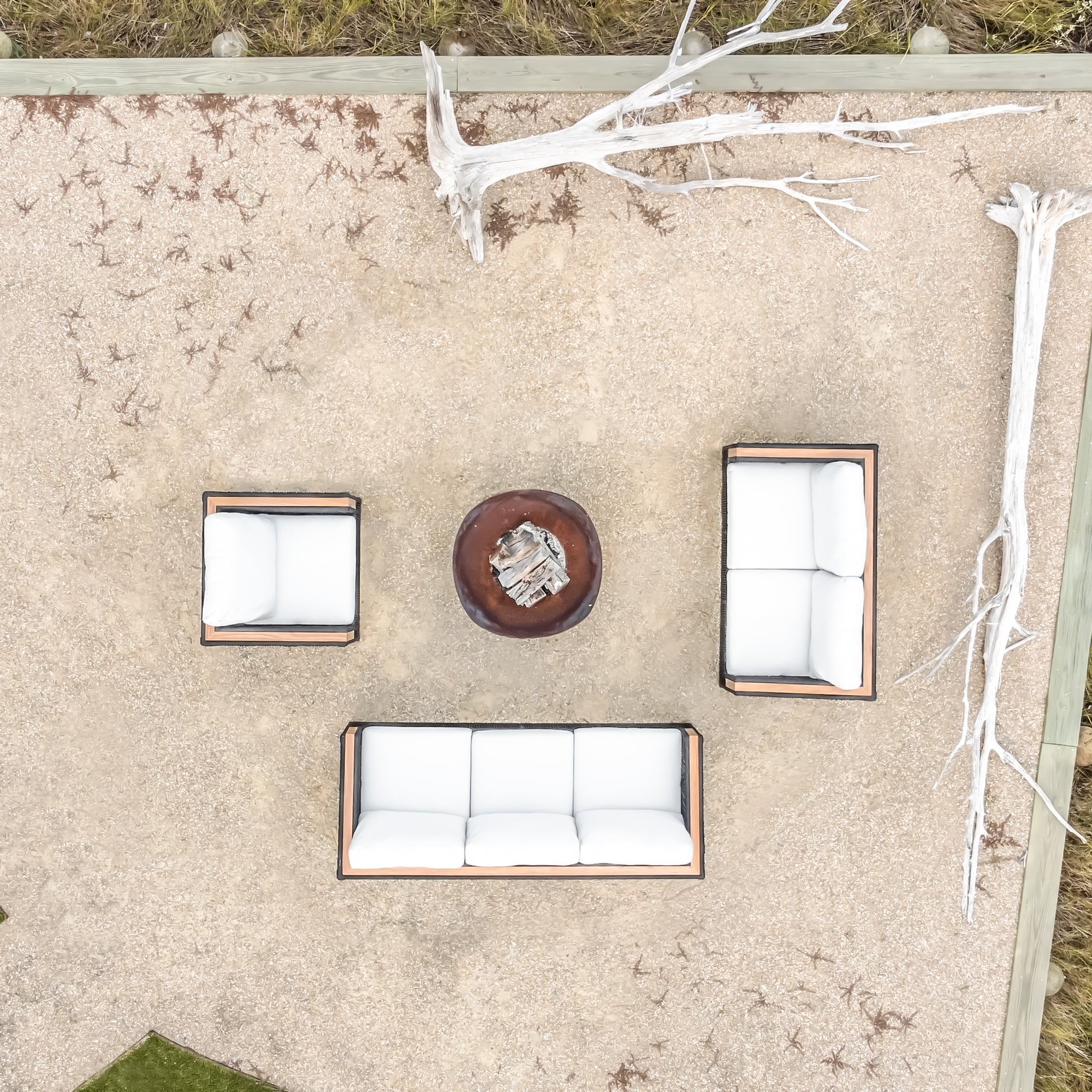 Campo Sofa#Finish_Black