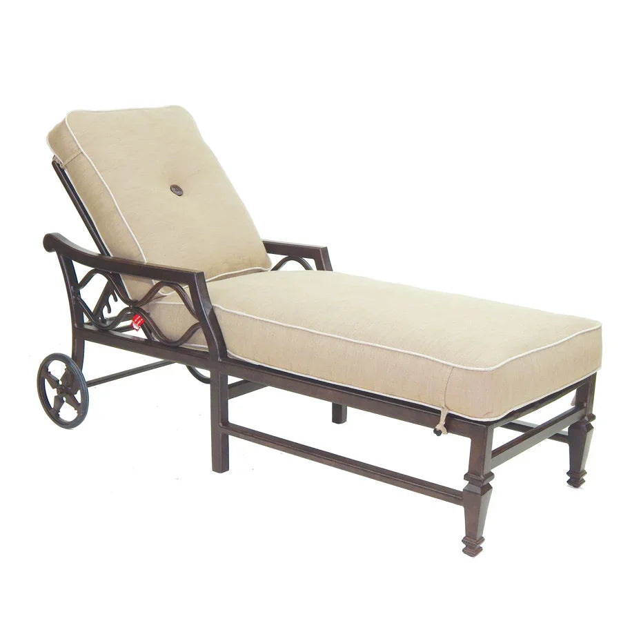 Villa Bianca Chaise Lounge