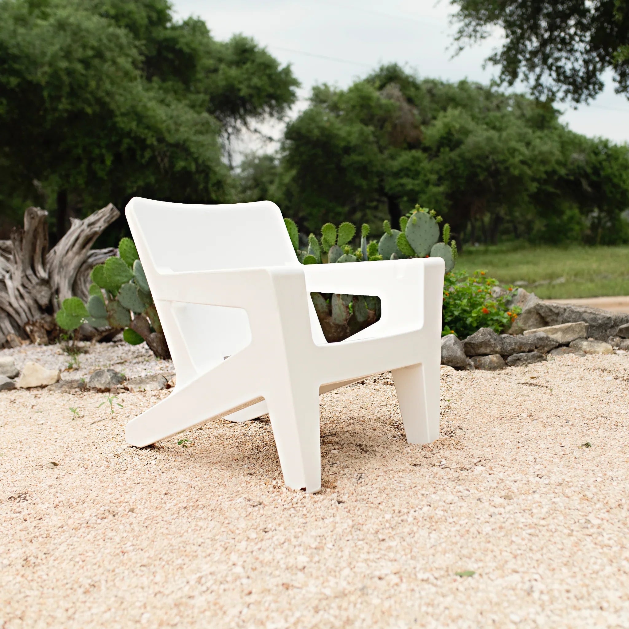 Bask Lounge Chair