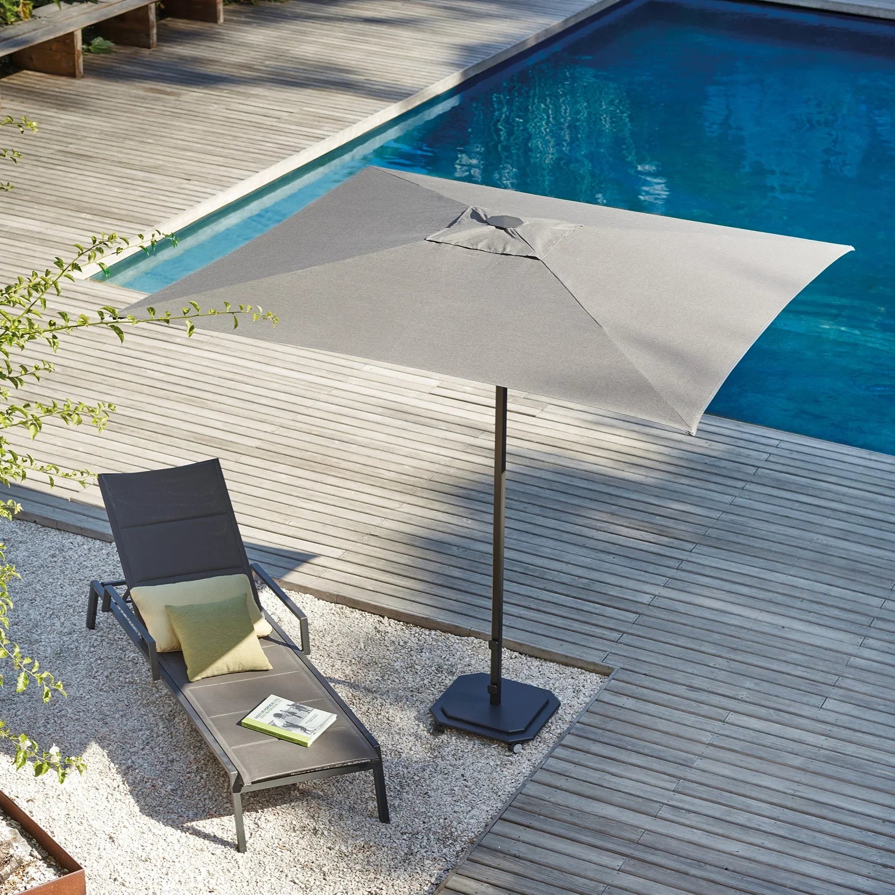 7.5' Square Aluminum Centerpost Umbrella
