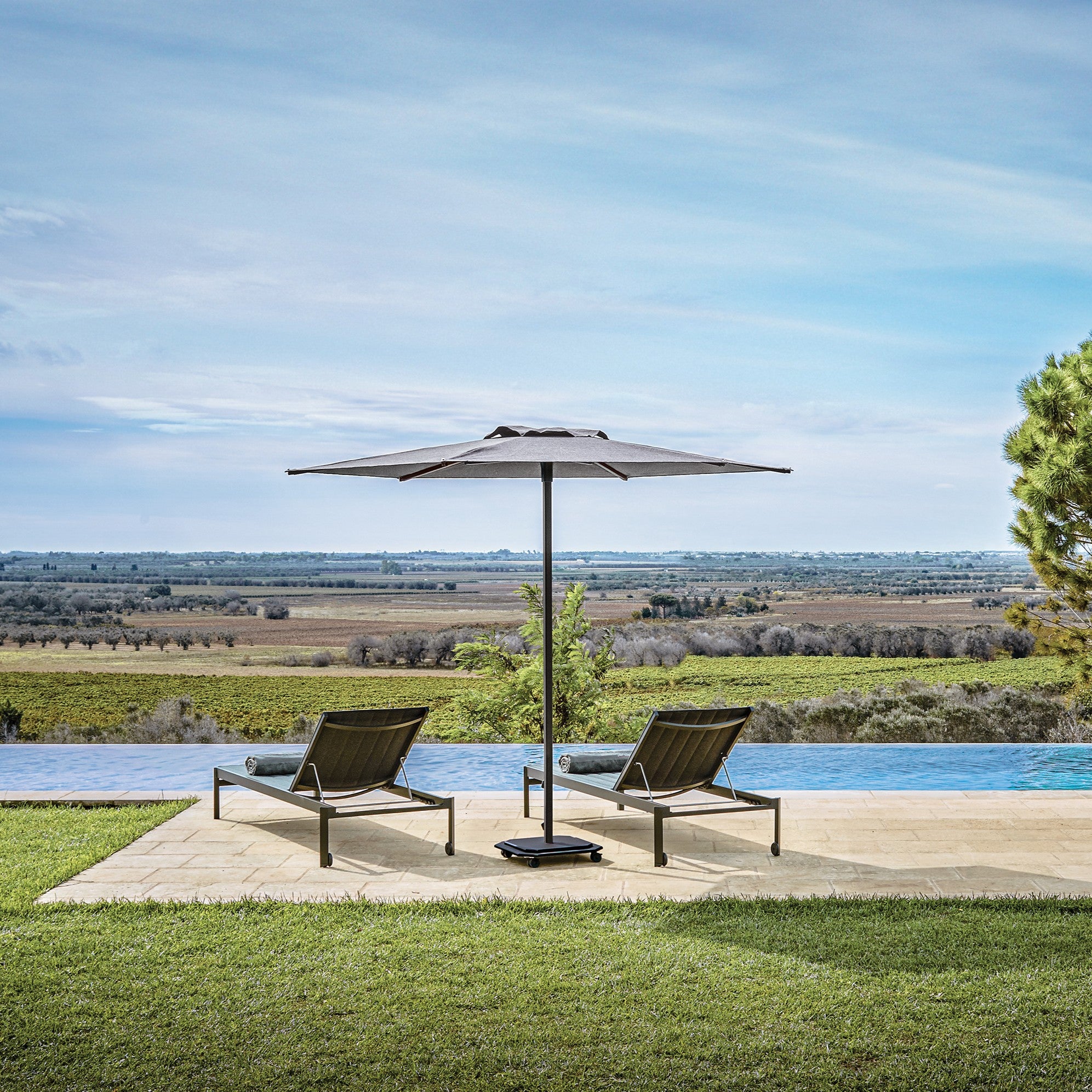 9' Hexagon Aluminum Centerpost Umbrella