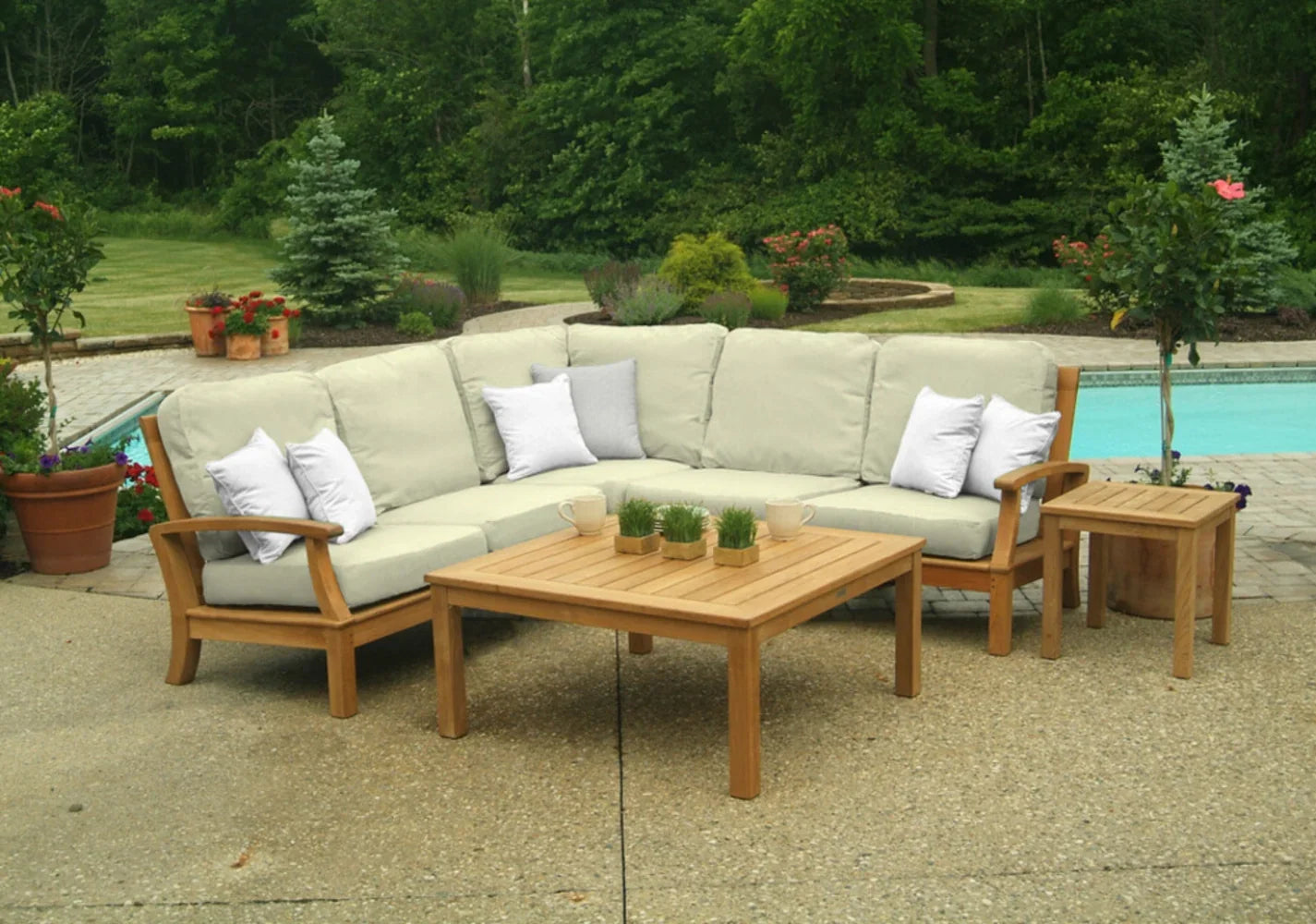 Monterey Left Arm Facing Loveseat Section view 22