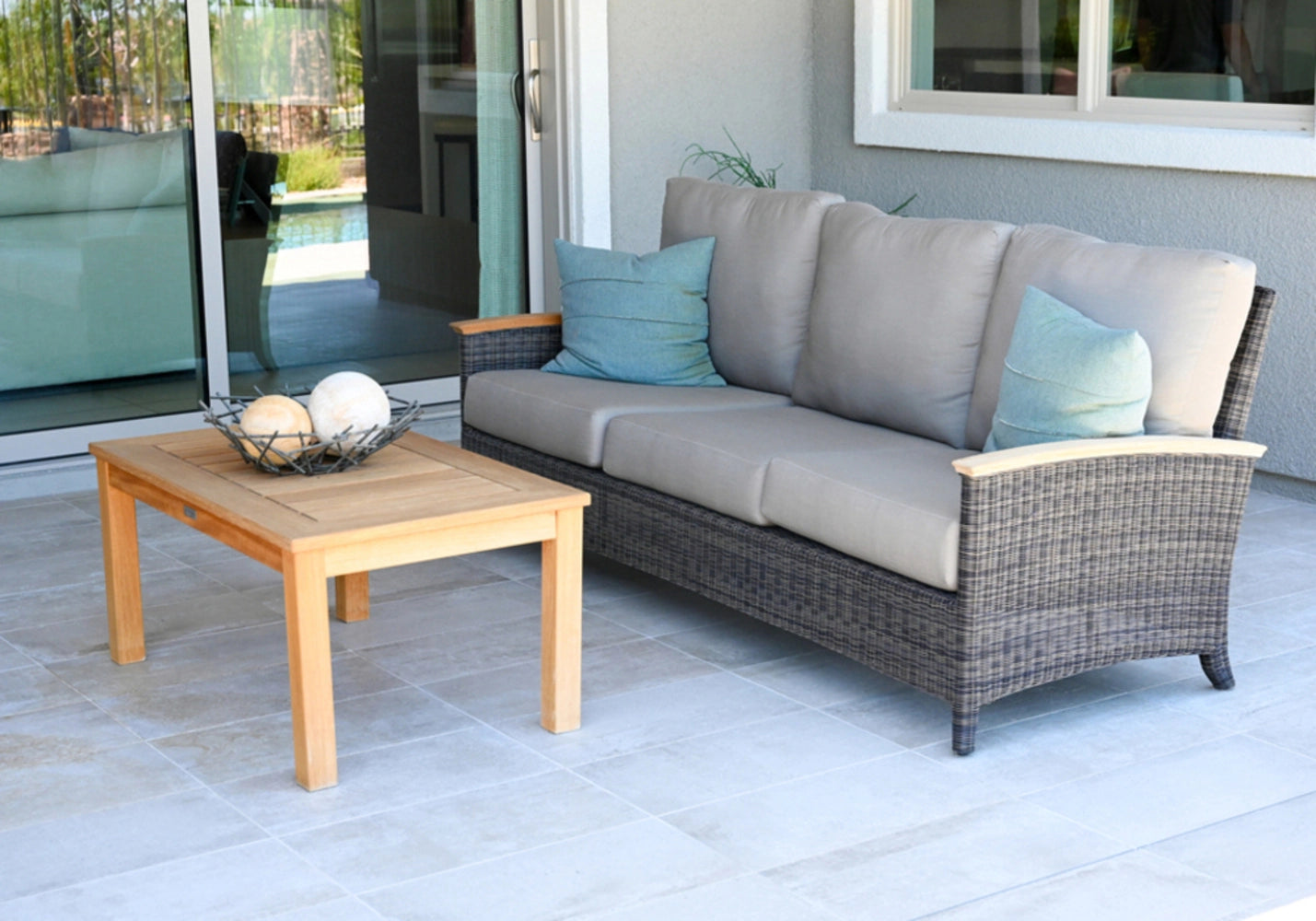 Newport 40" Rectangular Coffee Table view 3