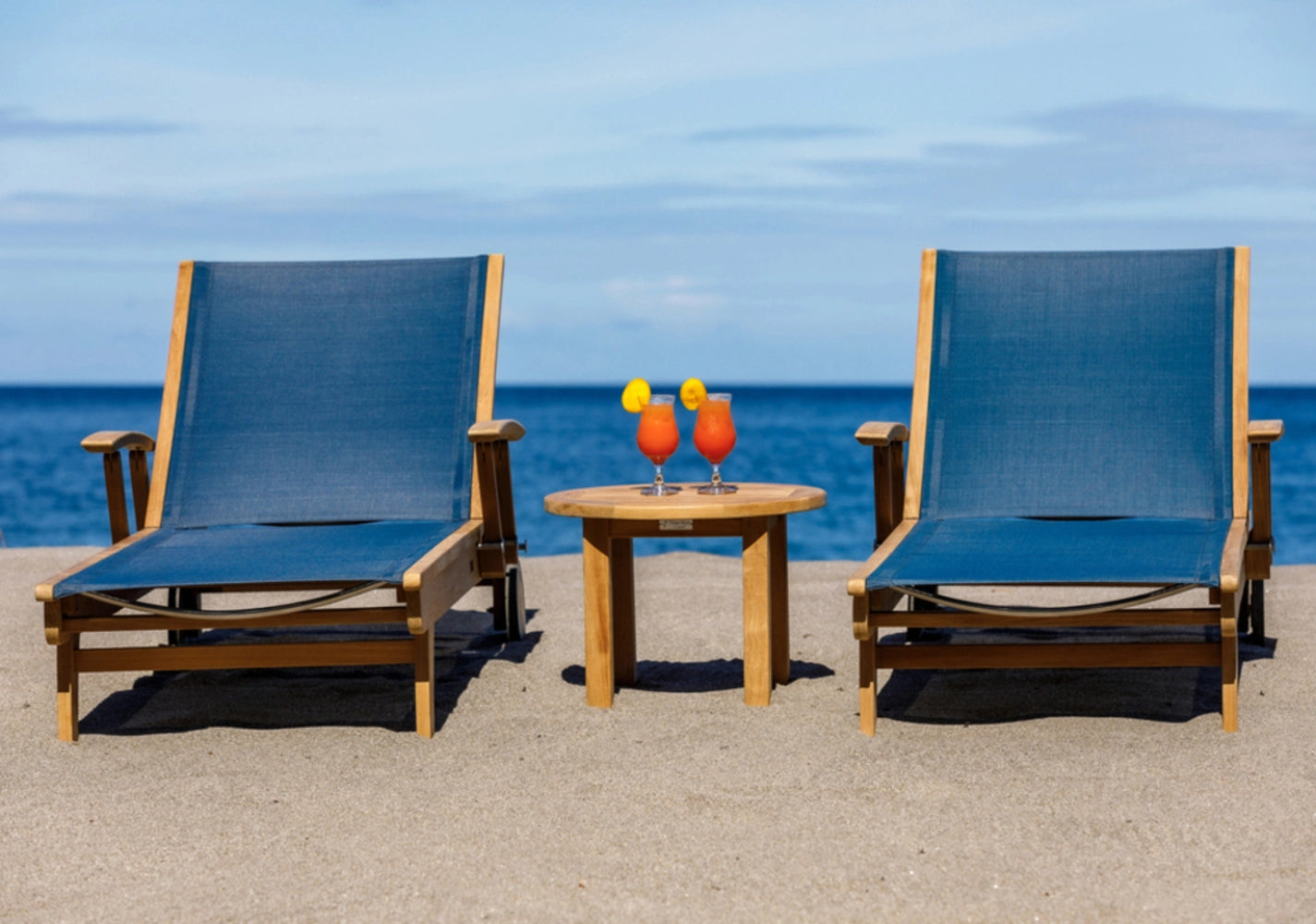Riviera Chaise Lounge view 10