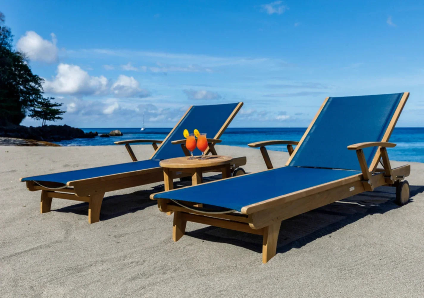 Riviera Chaise Lounge view 18