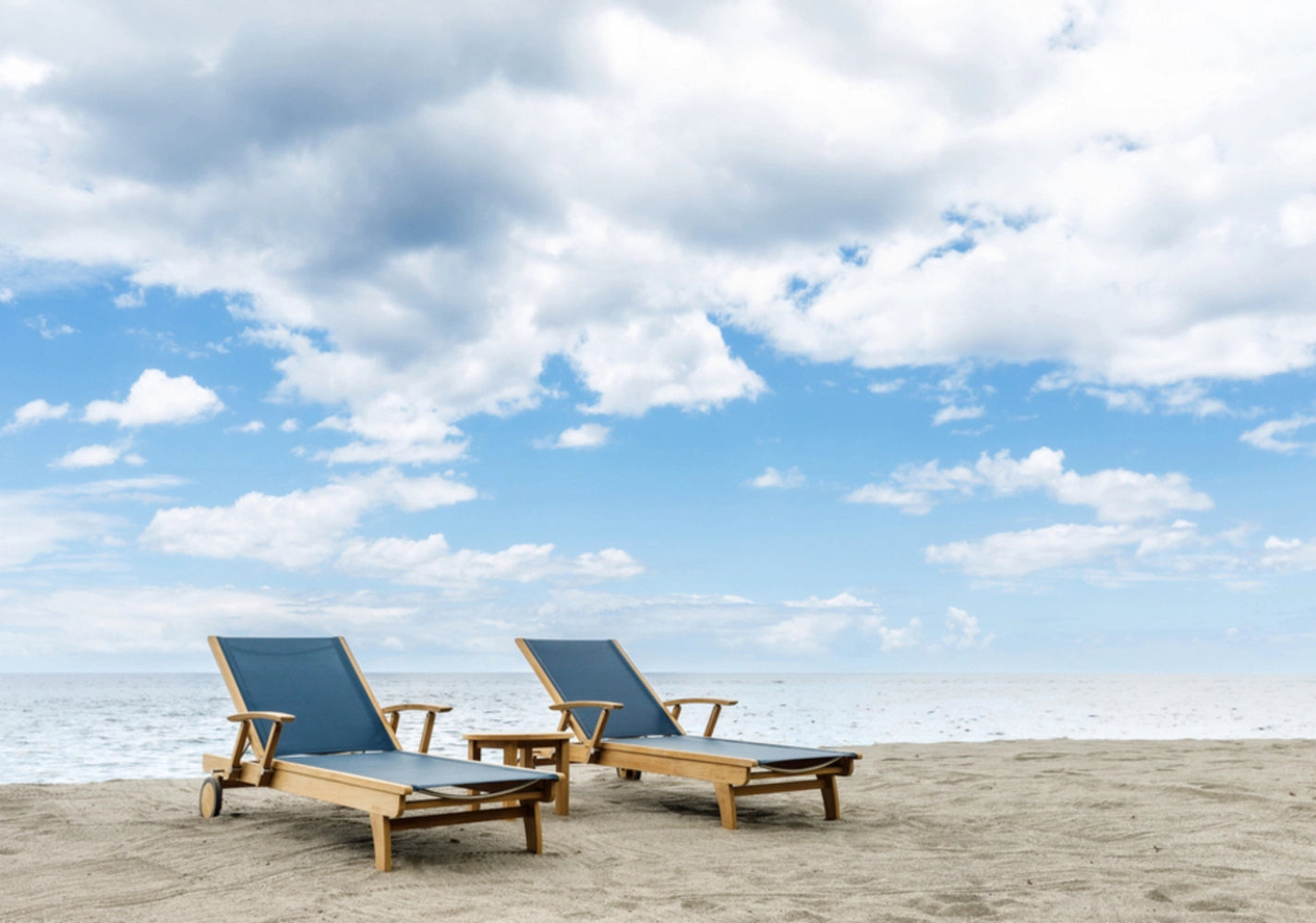 Riviera Chaise Lounge view 44