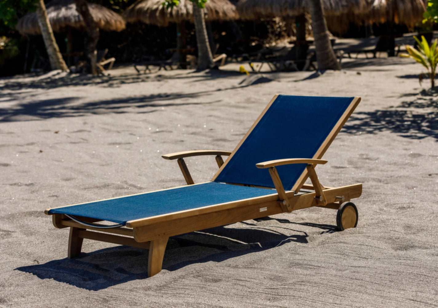 Riviera Chaise Lounge view 48