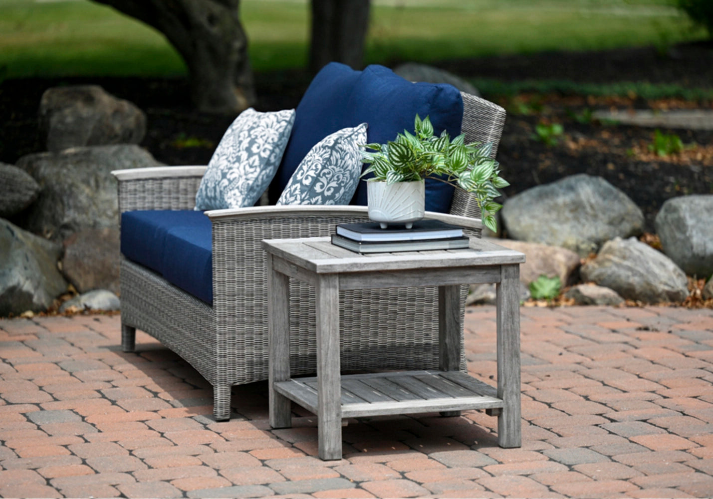 Shelburne 22" Side Table view 19