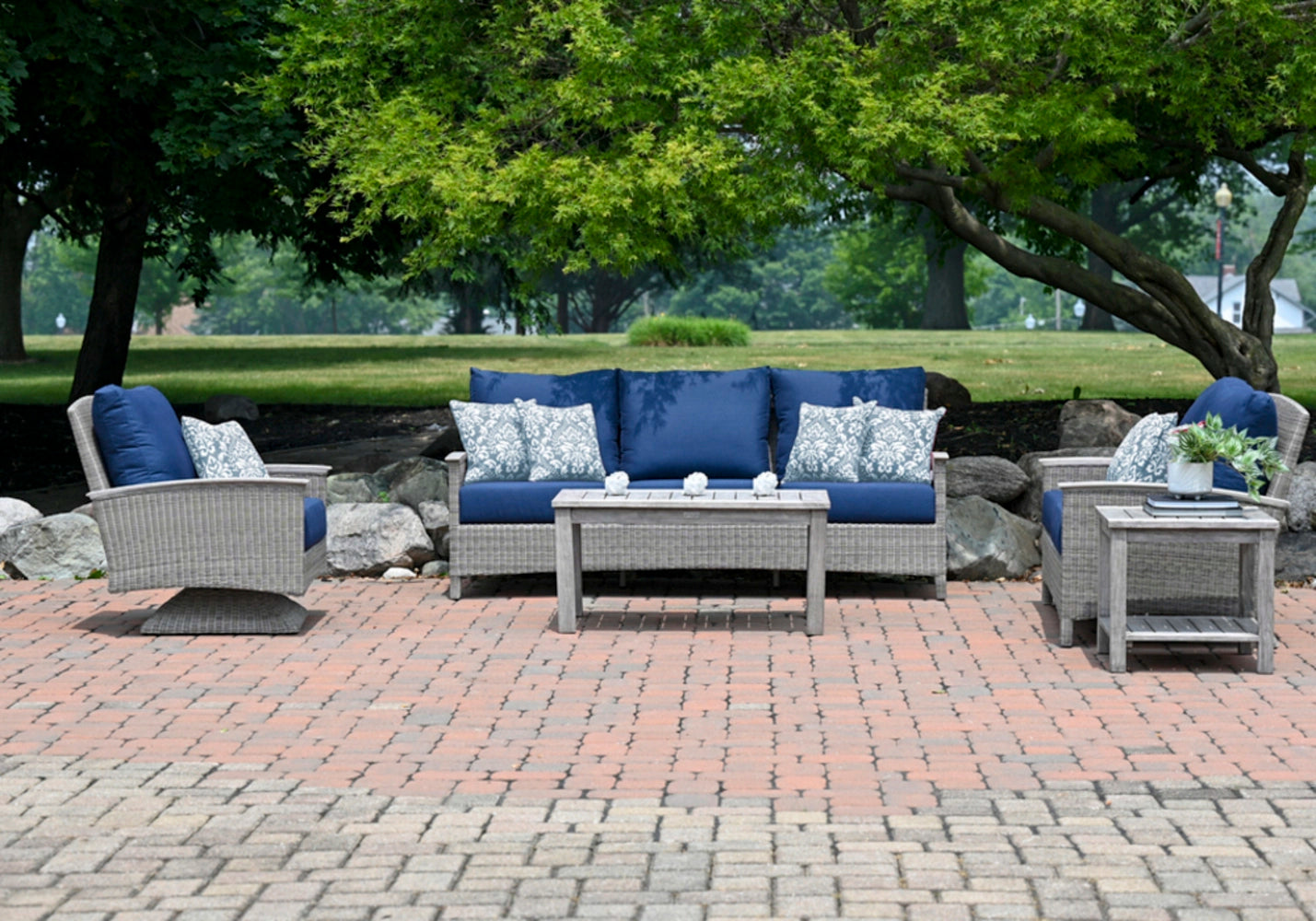 Shelburne 22" Side Table view 23