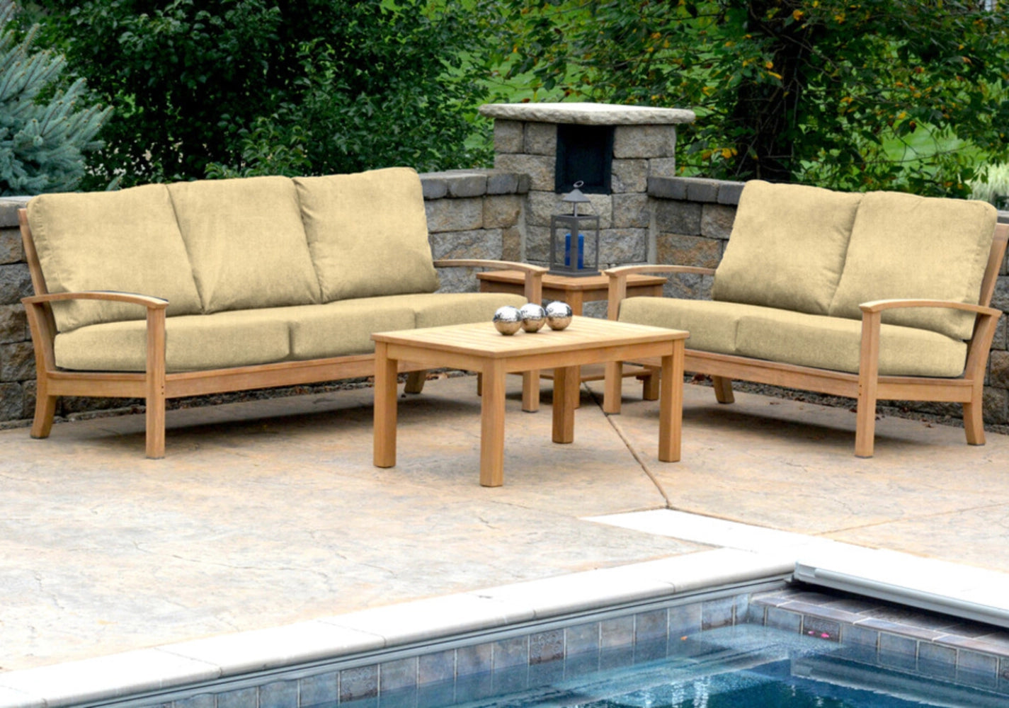 St. Lucia Sofa view 20