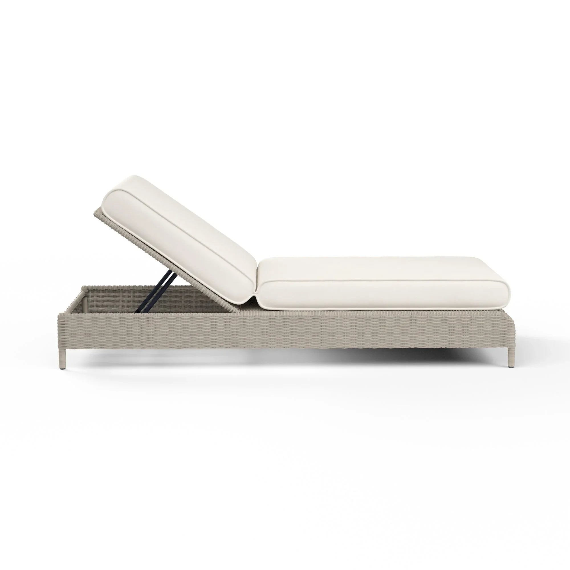 Manhattan Wicker Chaise Lounge