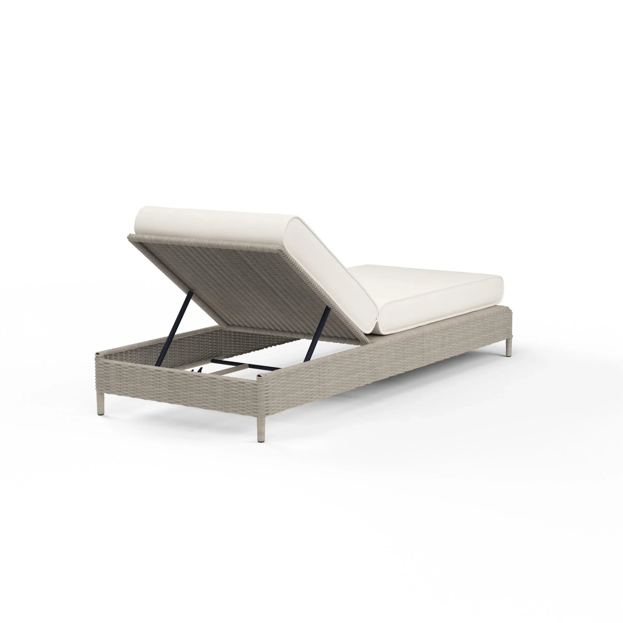 Manhattan Wicker Chaise Lounge