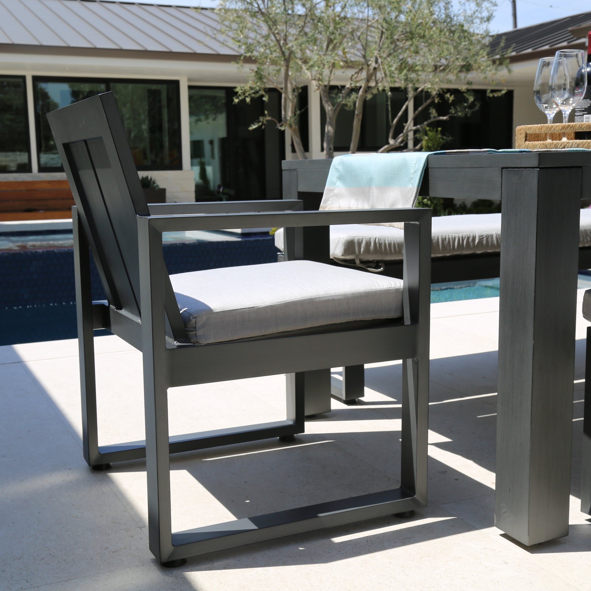 Redondo Dining Arm Chair