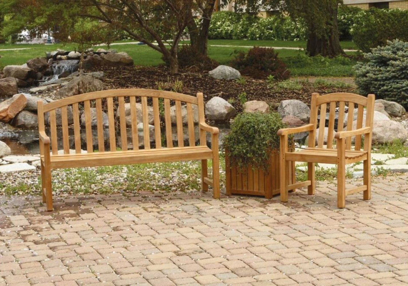 Victoria Garden Arm Chair view 3