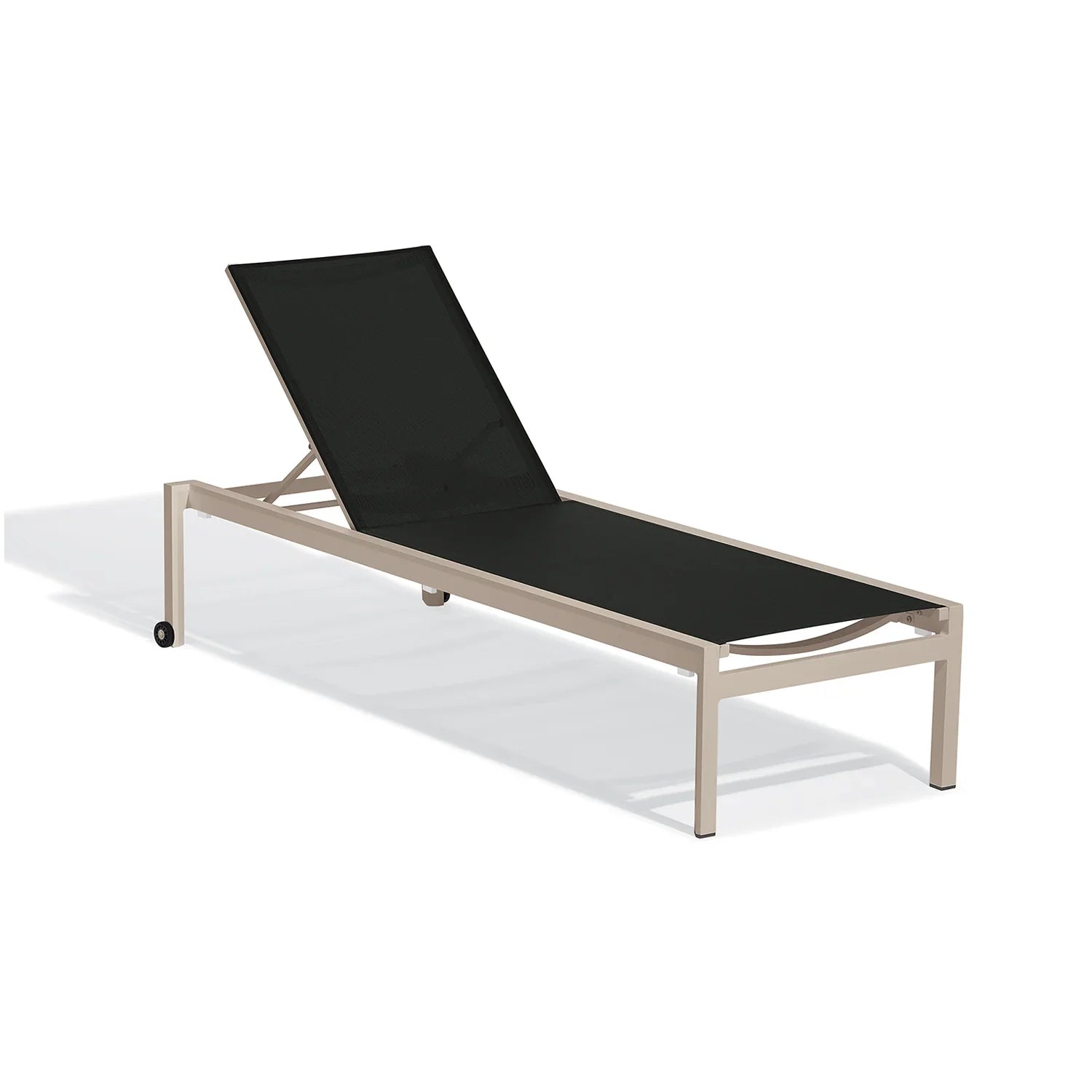 Ven Chaise Lounge by Oxford Garden