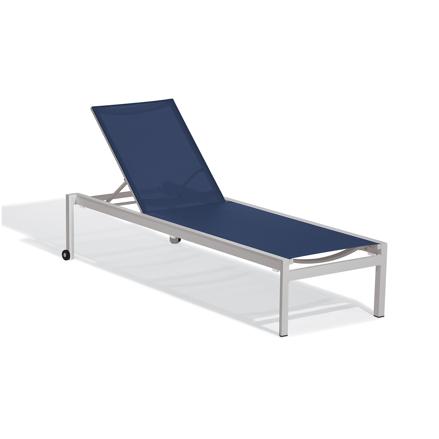 Ven Chaise Lounge by Oxford Garden