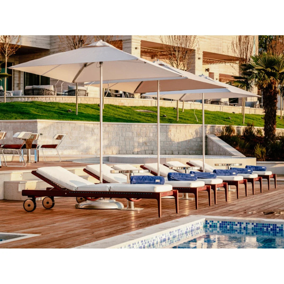 Bay Master M1 Classic Center Post 5.5' Square Umbrella-4