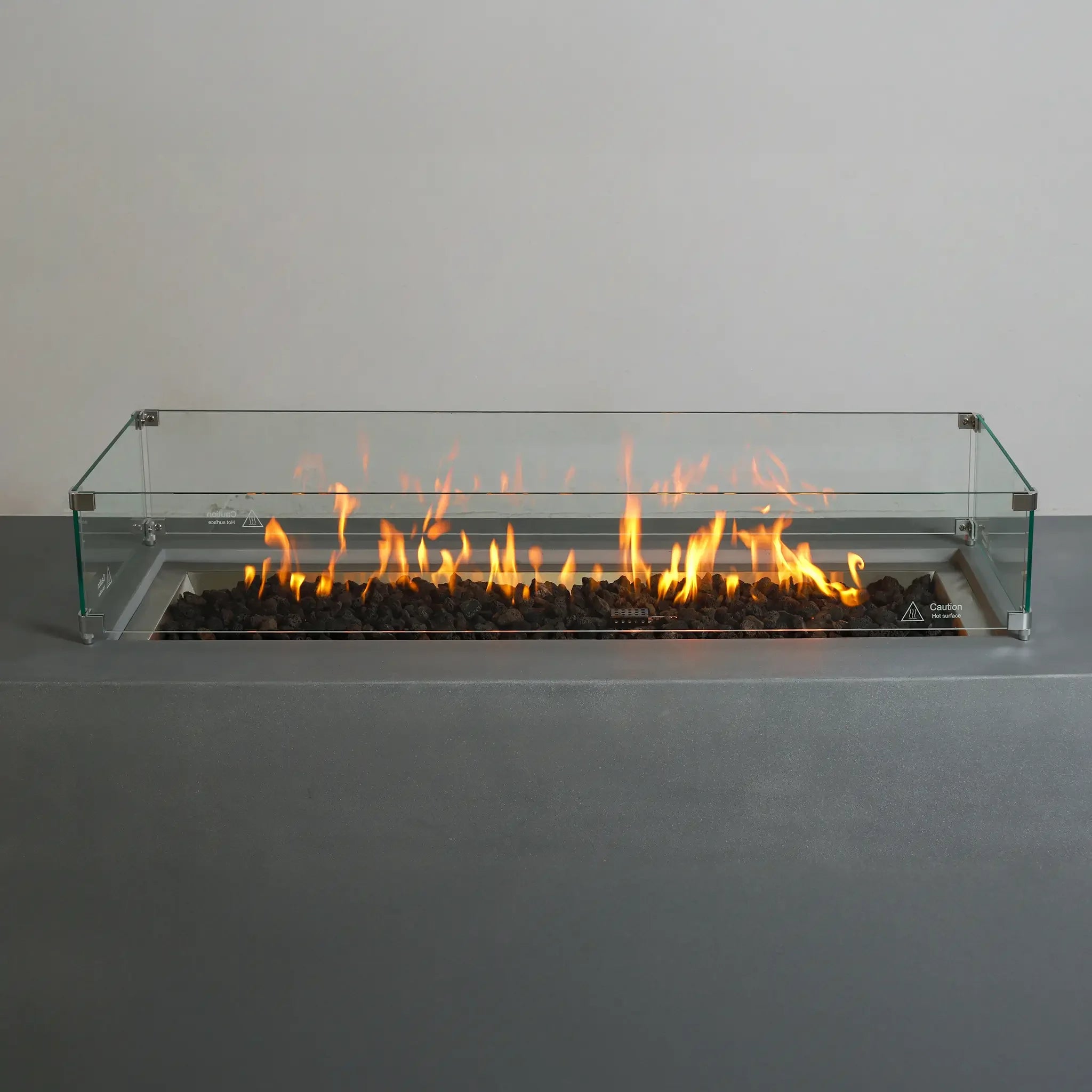 Beton Linear Glass Wind Guard