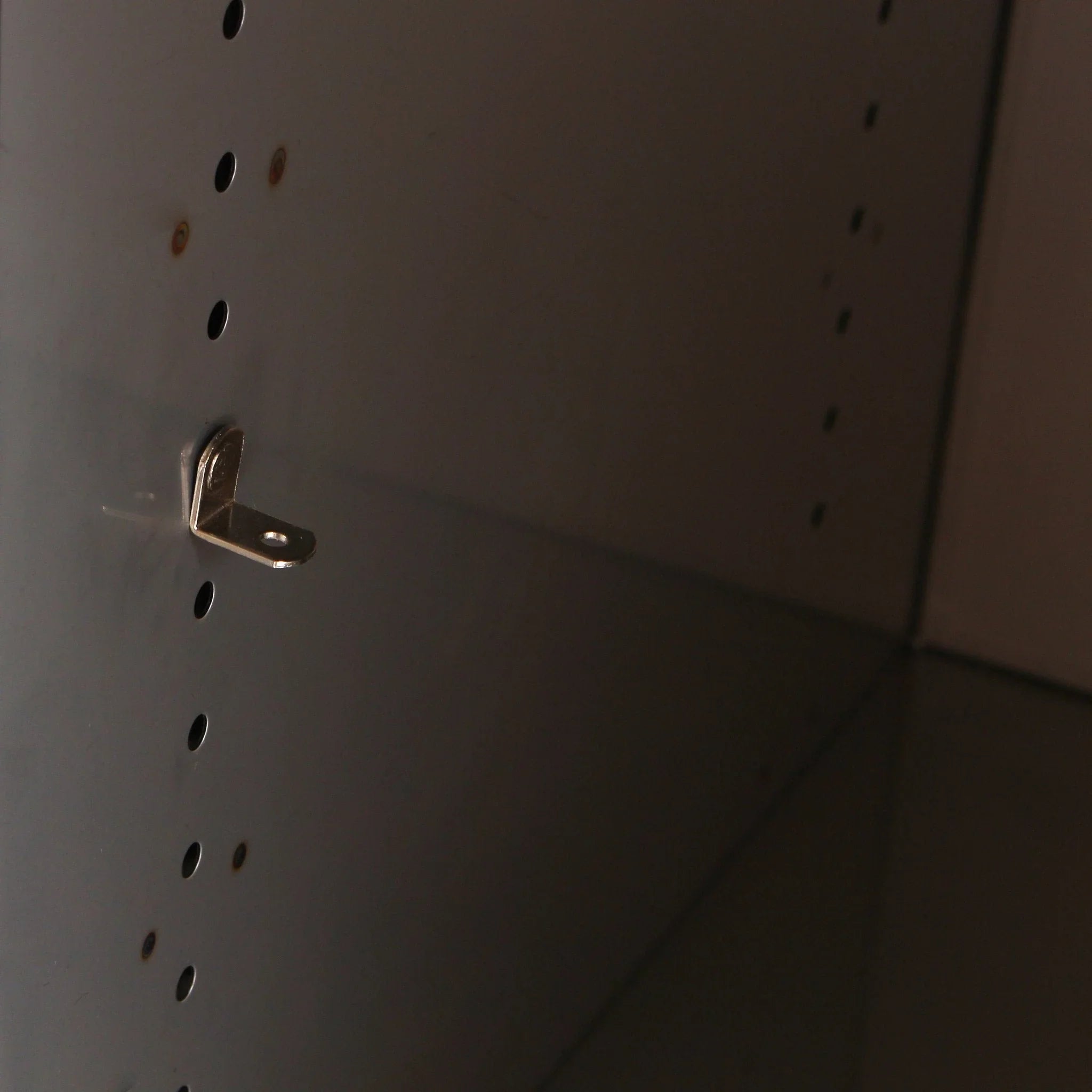 32" Stainless Steel Dry Storage