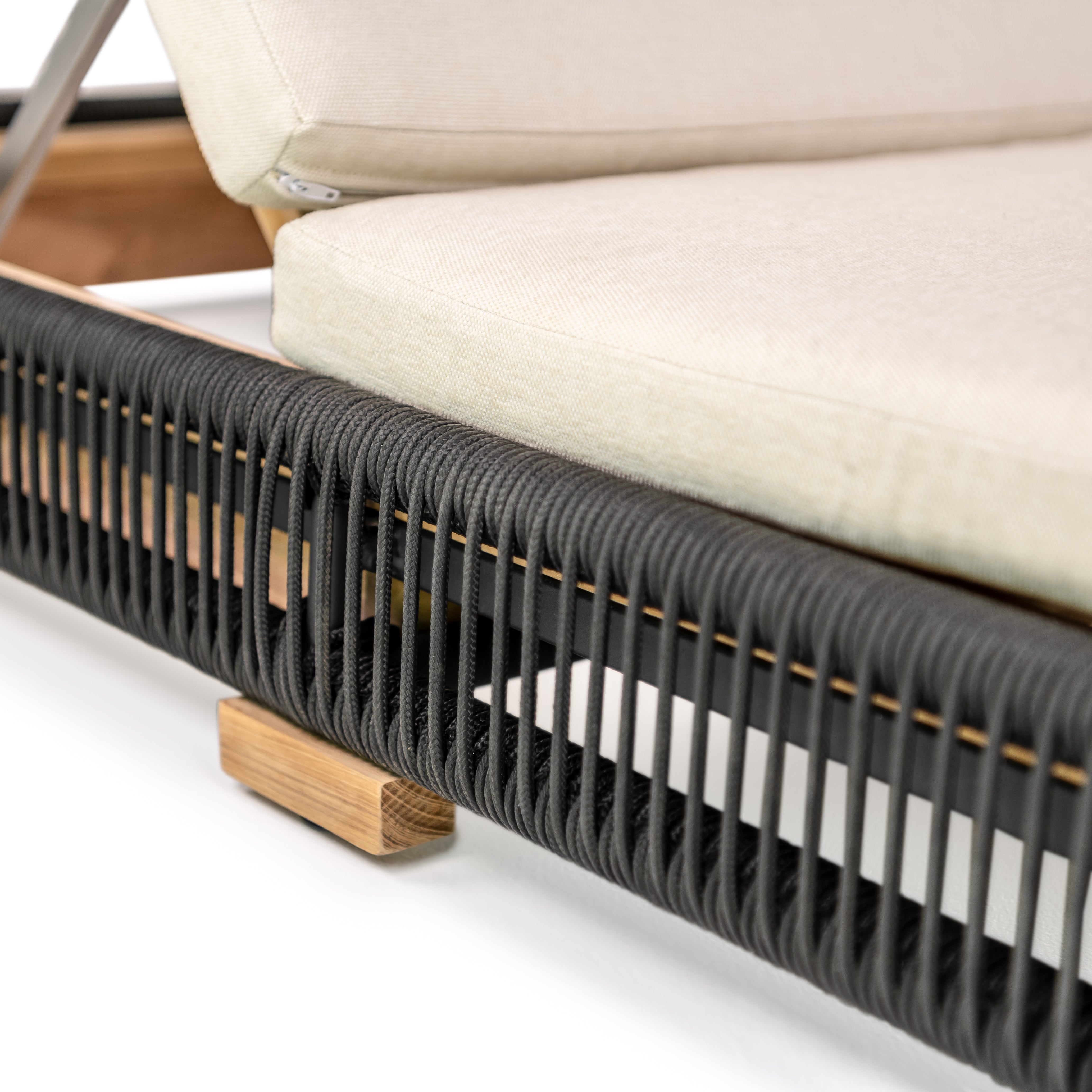 Campo Chaise Lounge#Finish_Black