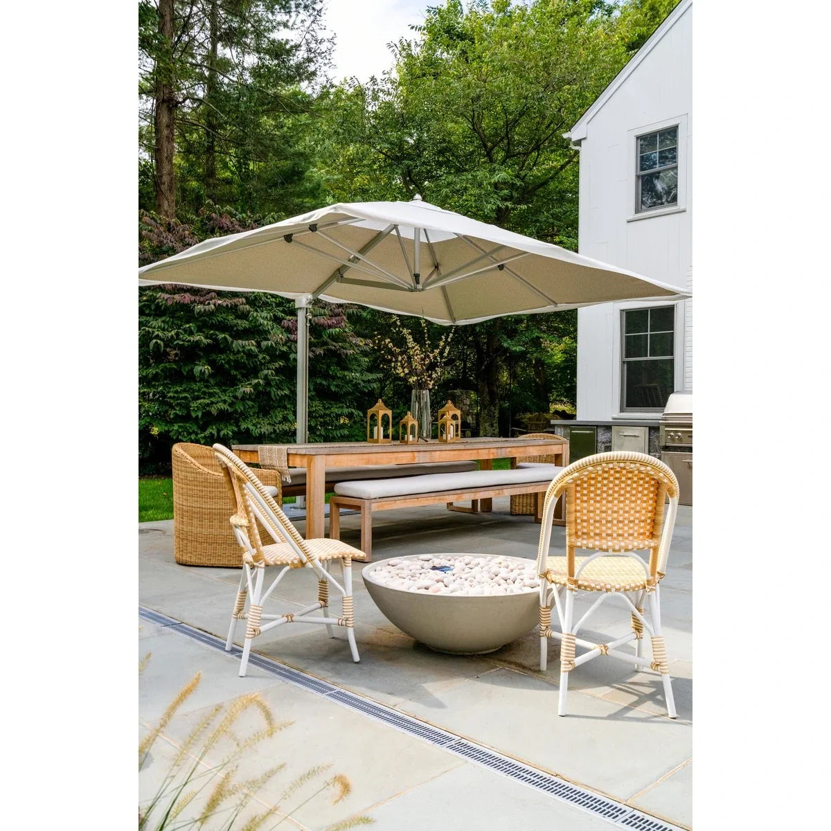 Eclipse 10' Square Cantilever Umbrella 5