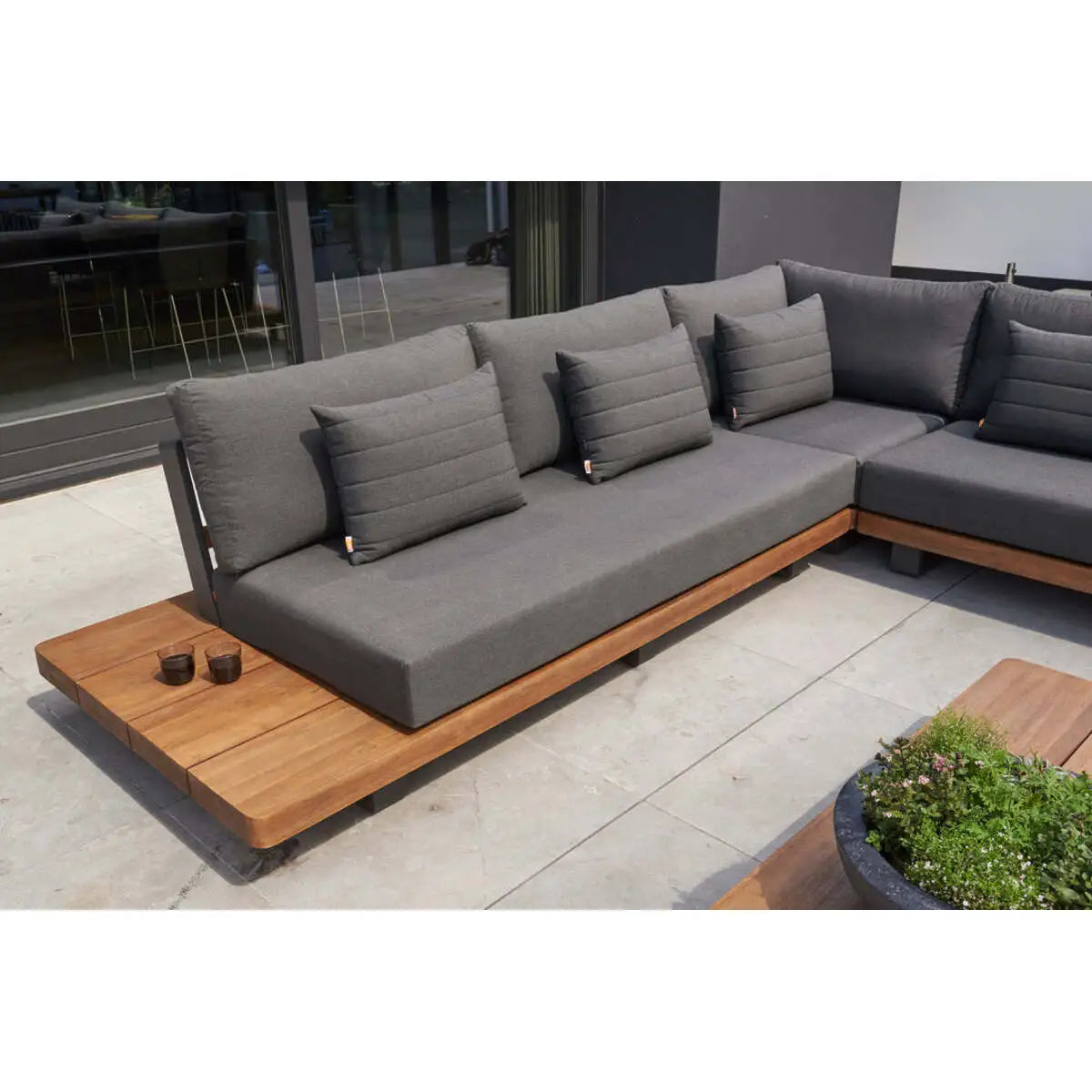 Fitz Roy Teak Corner Set