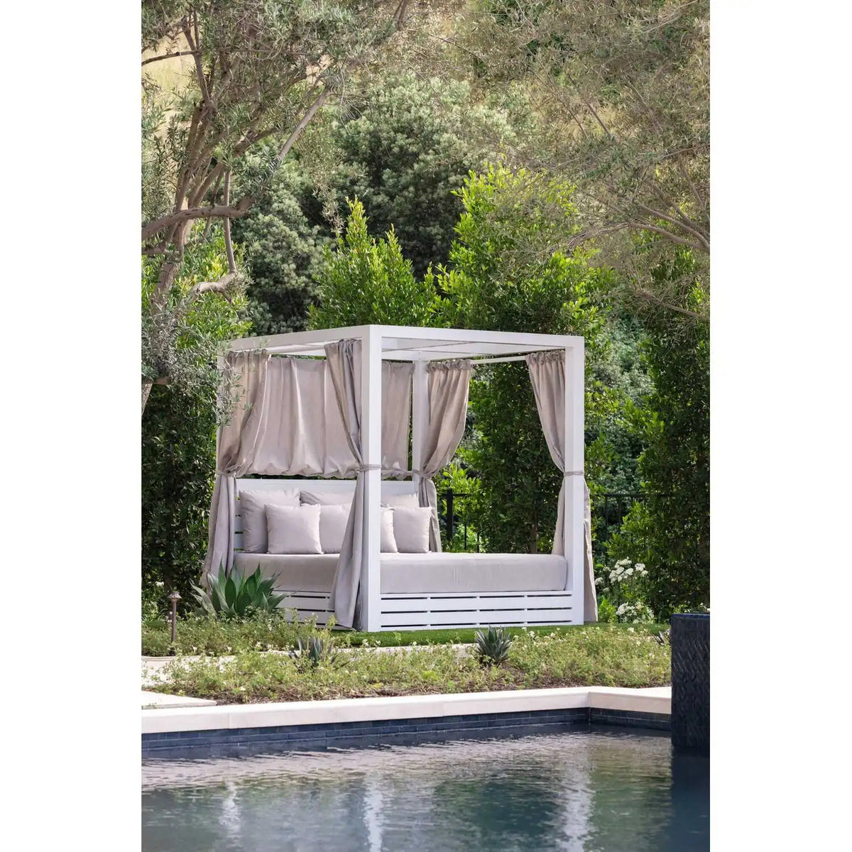 Newport Aluminum Resort King Daybed SW4801-DB by Sunset West 5