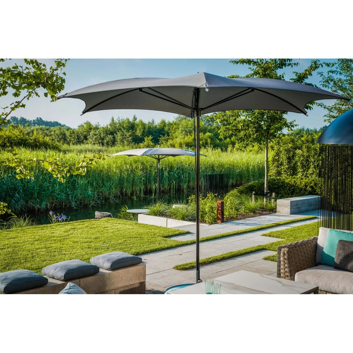 Ocean Master M1 Crescent Center Post 12' Hexagon Auto-Scope Umbrella-8