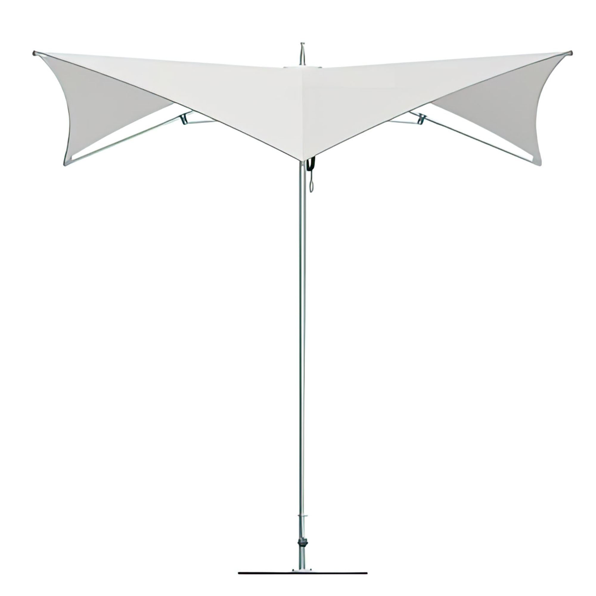 Ocean Master M1 Manta Center Post 8.5' Umbrella