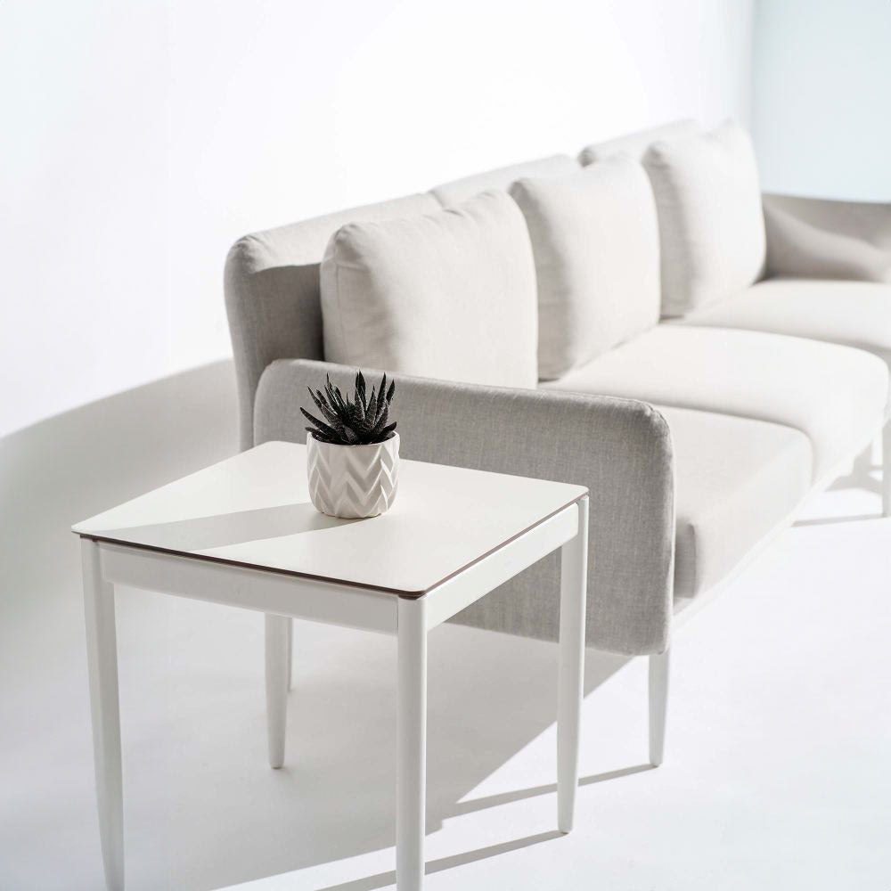 Palo 22" Square End Table 4