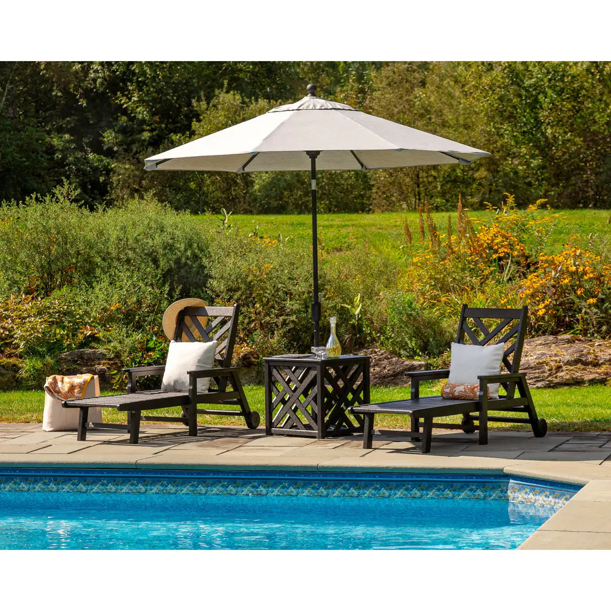 Chippendale Accent Table with Umbrella Hole 10