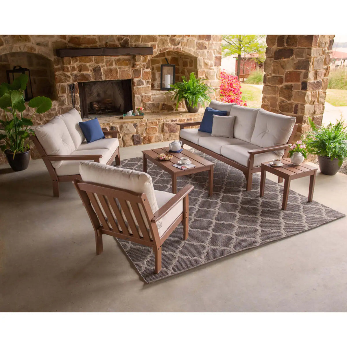 Vineyard Sofa 16